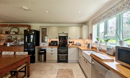 1 Bed in Brockenhurst 2