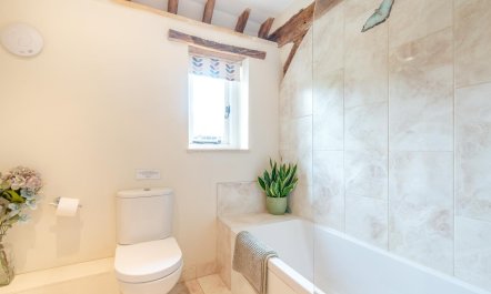 2 Bed in West Chiltington 9