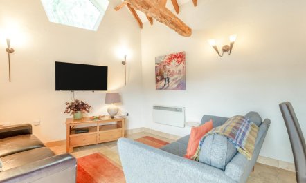 2 Bed in West Chiltington 2