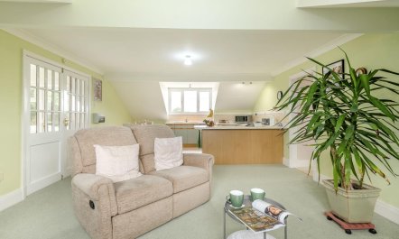 1 Bed in Raithby-cum-Maltby 2