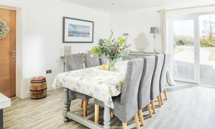 4 Bed in St. Minver 6