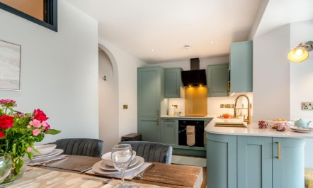 2 Bed in Tenby 9