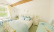 2 Bed in Low Row 7