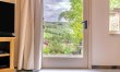 2 Bed in Low Row 8
