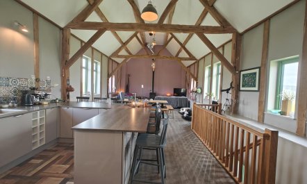 4 Bed in Beguildy 8