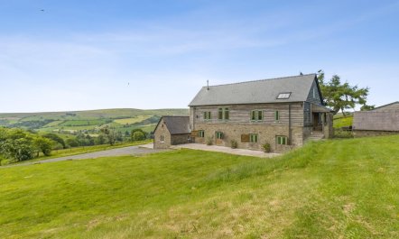 4 Bed in Beguildy 1