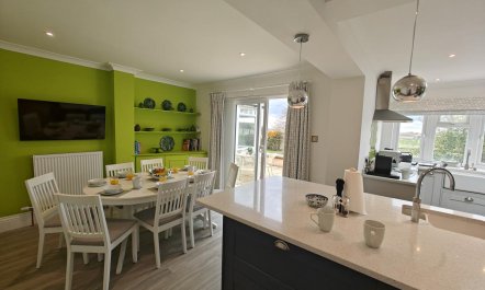 4 Bed in Beadnell 8