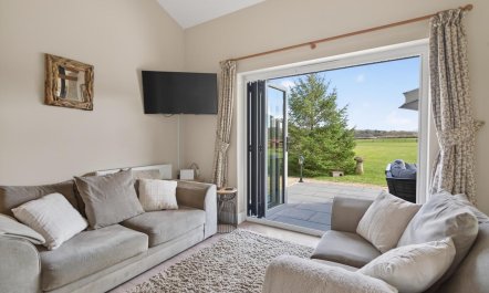 2 Bed in Havenstreet 2