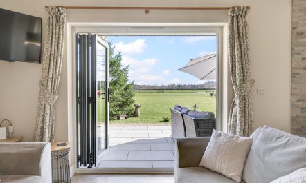 2 Bed in Havenstreet 9
