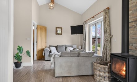 2 Bed in Havenstreet 8