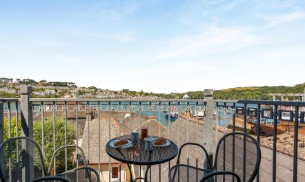 2 Bed in Polruan 1