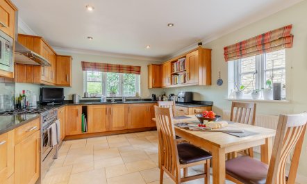 4 Bed in Northleach 9