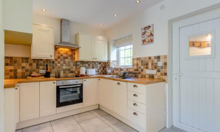 3 Bed in Lorton 3