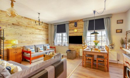 1 Bed in West Bay 1