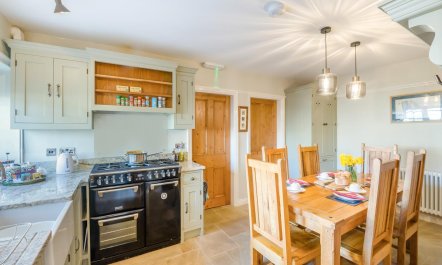 3 Bed in Middleton 3