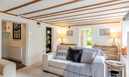 3 Bed in Henstridge 1