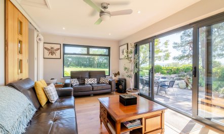 7 Bed in Awre 7
