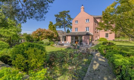 7 Bed in Awre 2