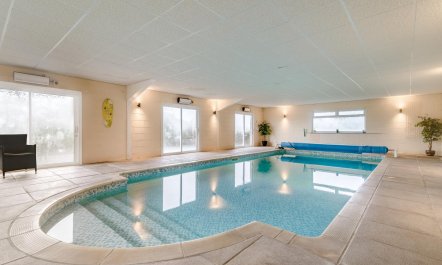 2 Bed in Blakeney 1