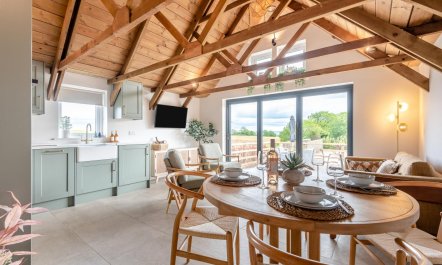 2 Bed in Blakeney 3