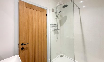 4 Bed in Acton 8