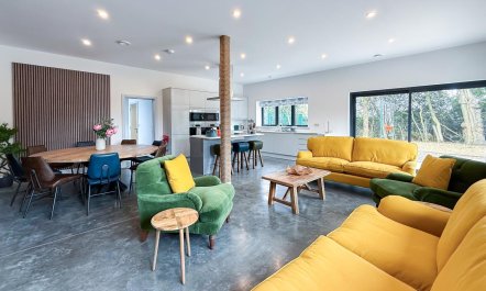 4 Bed in Acton 4