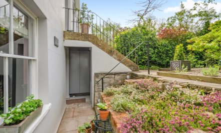 1 Bed in Cheltenham 1