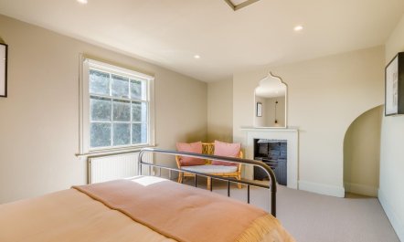 2 Bed in Marlborough 7