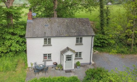 2 Bed in New Radnor