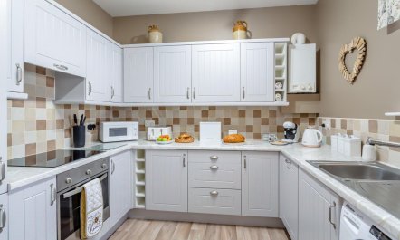 2 Bed in Holmbridge 3