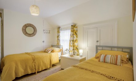 2 Bed in Overstrand 5