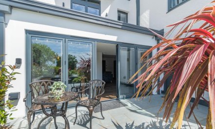 2 Bed in Tenby