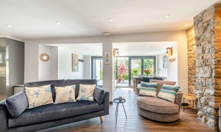 2 Bed in Tenby 6
