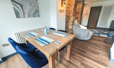 2 Bed in Tenby 3