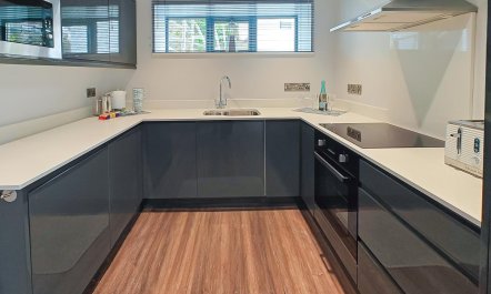 2 Bed in Tenby 1