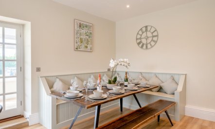 5 Bed in Rudston 4