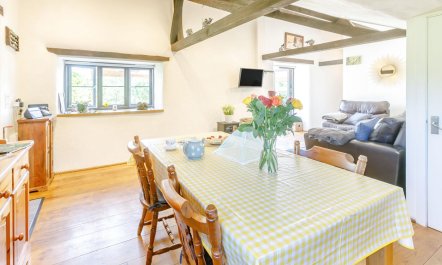 1 Bed in Tedburn St. Mary 7