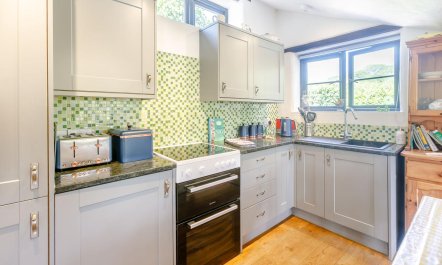 1 Bed in Tedburn St. Mary 6