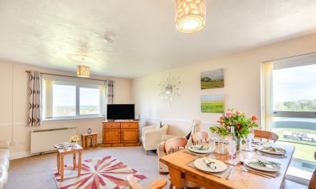 3 Bed in Haverfordwest 6