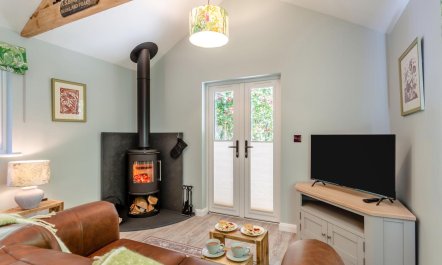 1 Bed in Buckland Filleigh 8