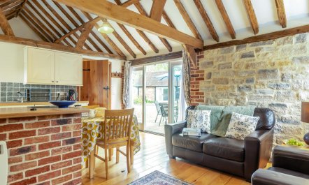 1 Bed in West Chiltington 1