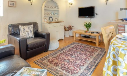 1 Bed in West Chiltington 2