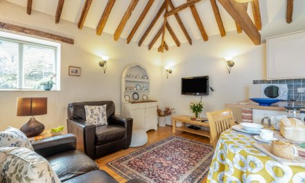 1 Bed in West Chiltington 5