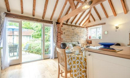 1 Bed in West Chiltington 8