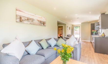 2 Bed in Tyn-y-Groes 5