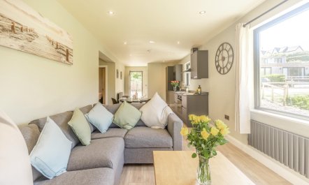 2 Bed in Tyn-y-Groes 6