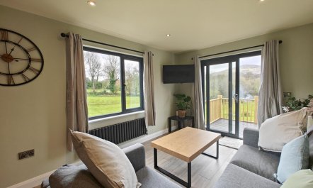 2 Bed in Tyn-y-Groes 1