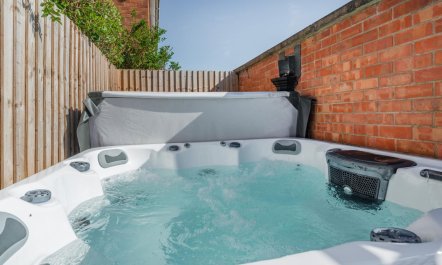 2 Bed in Thrussington 1