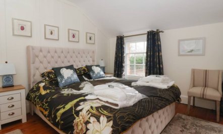 1 Bed in Elstronwick 6