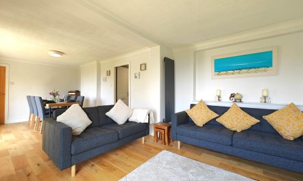 3 Bed in Morcombelake 5